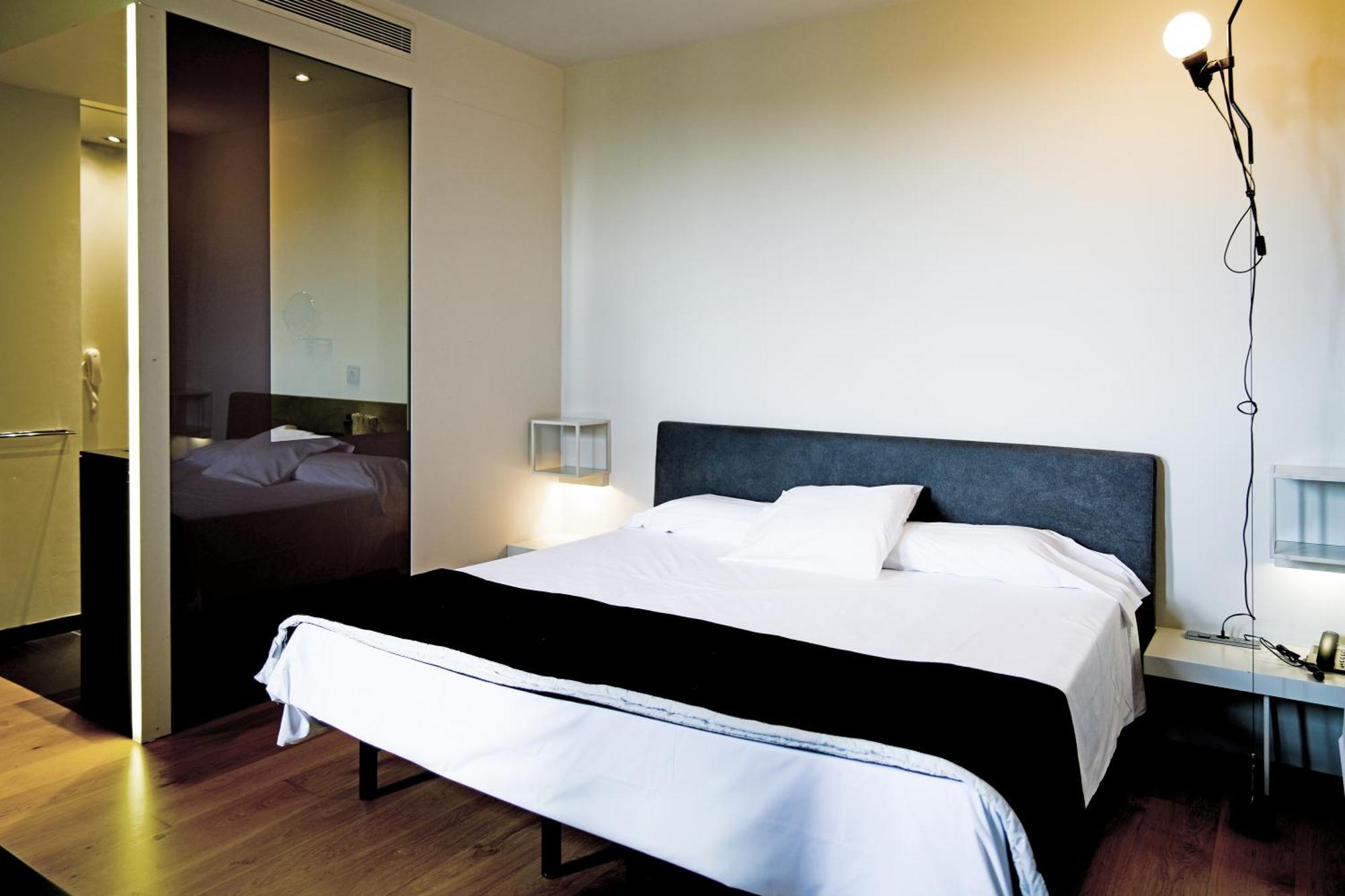 Blu Hotel Almansa Eksteriør bilde